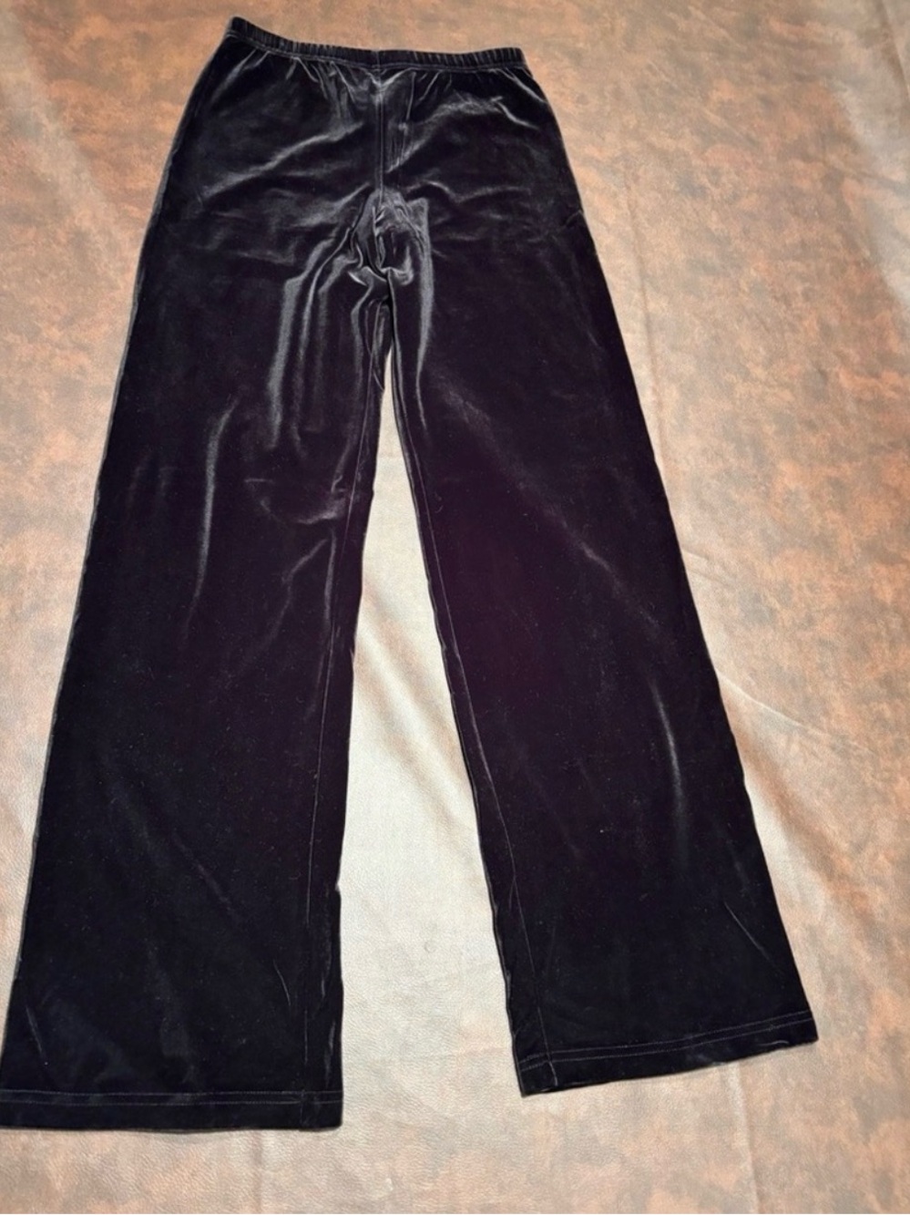 SNO SKINS Elegant Black Velvet pants - Large made in USA VGUC
long length